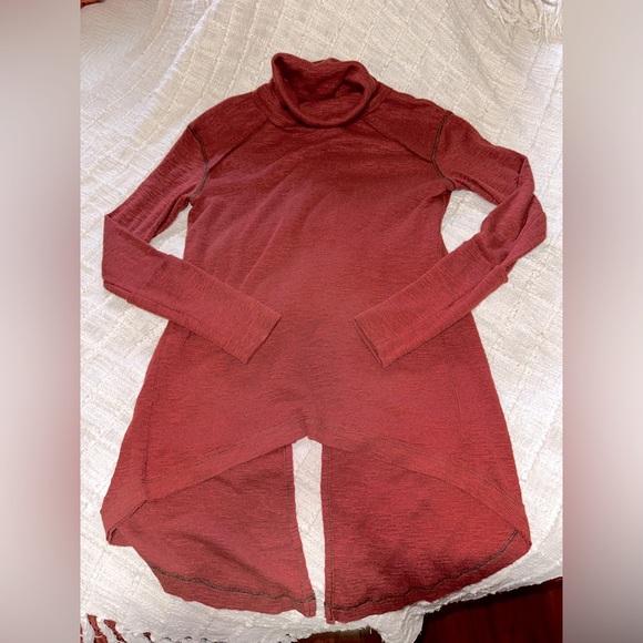 Free People - XS split back turtleneck. Boho - Picture 2 of 7